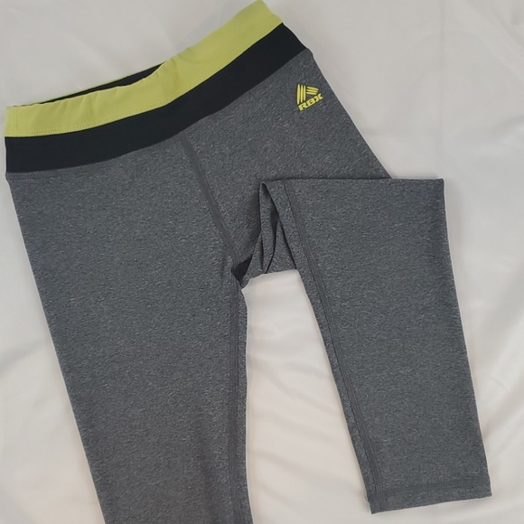 Girls 7/8 BUNDLE of 5 active wear shorts & shirts - Picture 6 of 12